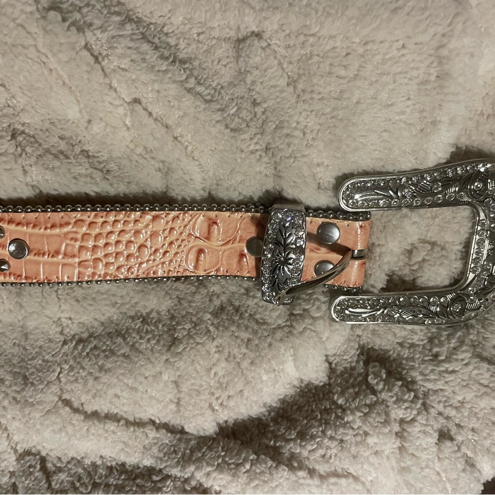Western Tan Belt with Silver Accents. Genuine leather. Bling with crosses. S/M